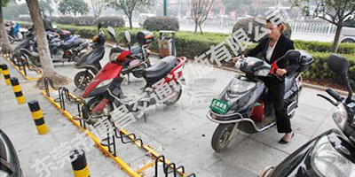 长沙县市政部门-卡位式停车架