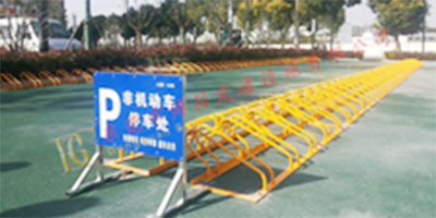 南京六合区卡位式停车架安装实例
